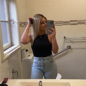 Meet your Posher, Dana